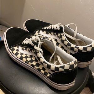Men’s checkered vans